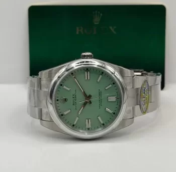 ロレックス「オイスター パーペチュアル41」Ref.134300 メンズ